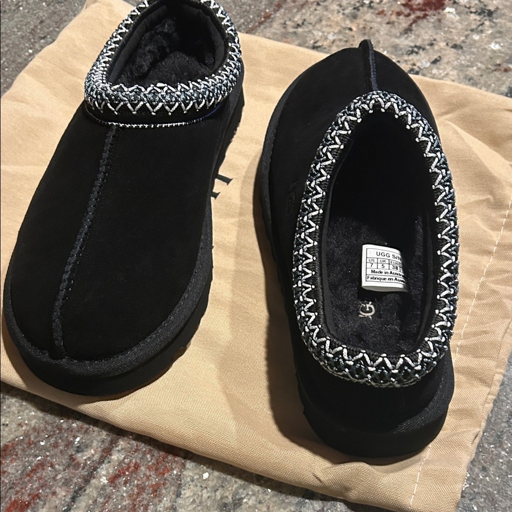 NWOT UGG Women’s Tasman II Shoes Sz 7